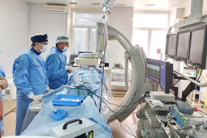 Сложнейшие операции провели врачи кардиологического центра совместно коллегами из ННМЦ г.Нур-Султан.